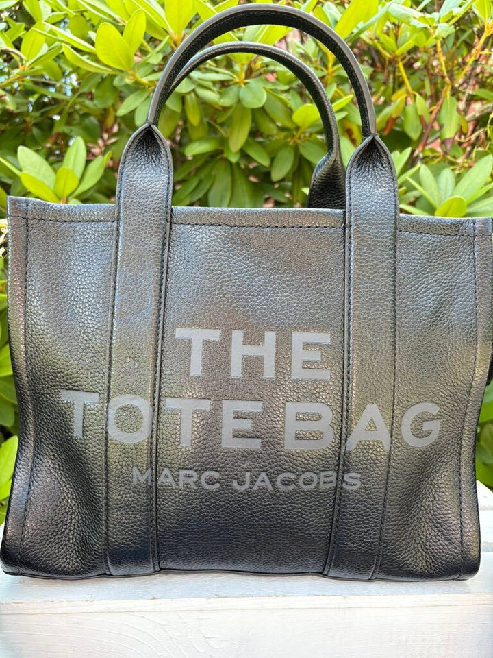 Marc Jacobs The Leather Medium Tote Bag