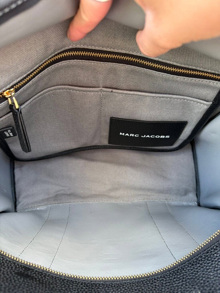 Marc Jacobs The Leather Medium Tote Bag