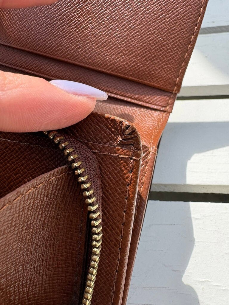 Louis Vuitton Monogram Porte Monnaie Tresor Wallet