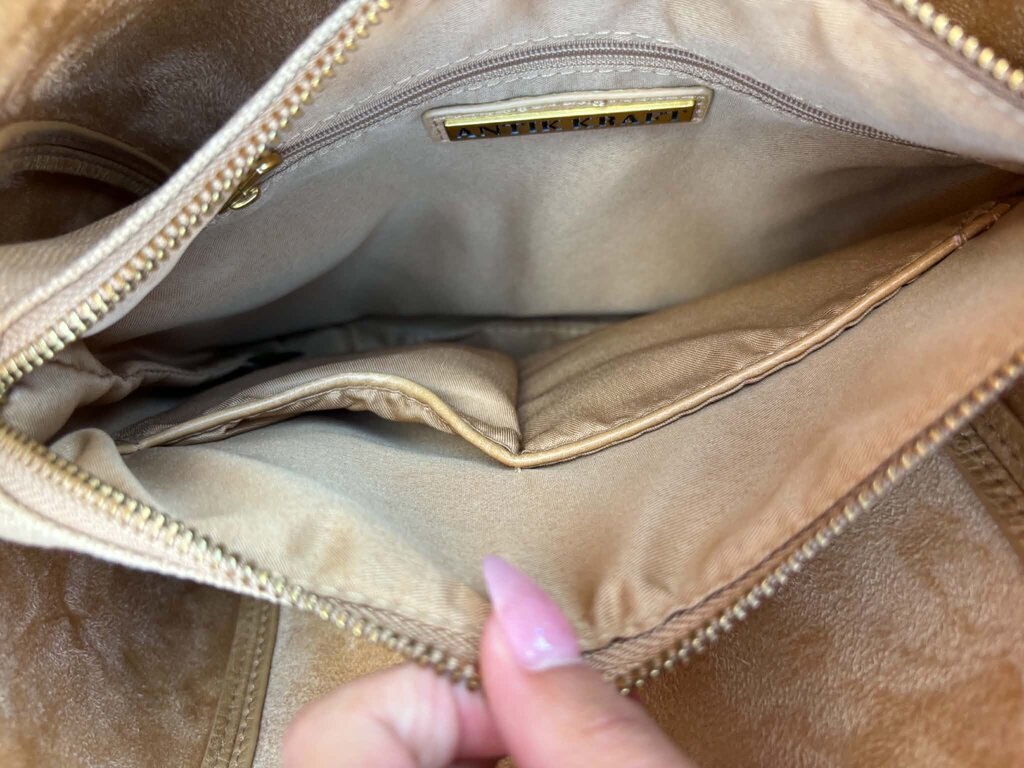 Antik Kraft Leather Tote Bag In Tan