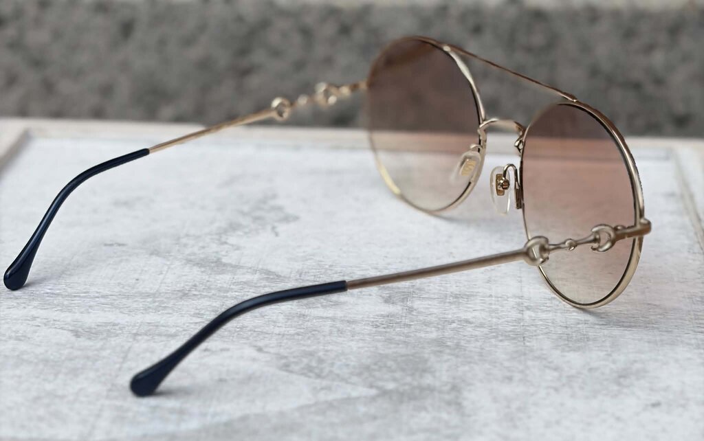 Gucci Round Horsebit Sunnies in Gold (w/ case)