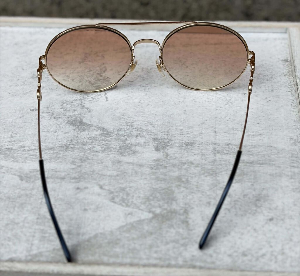 Gucci Round Horsebit Sunnies in Gold (w/ case)