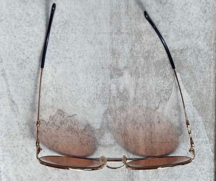 Gucci Round Horsebit Sunnies in Gold (w/ case)