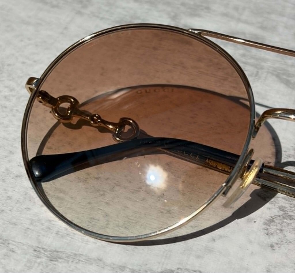 Gucci Round Horsebit Sunnies in Gold (w/ case)