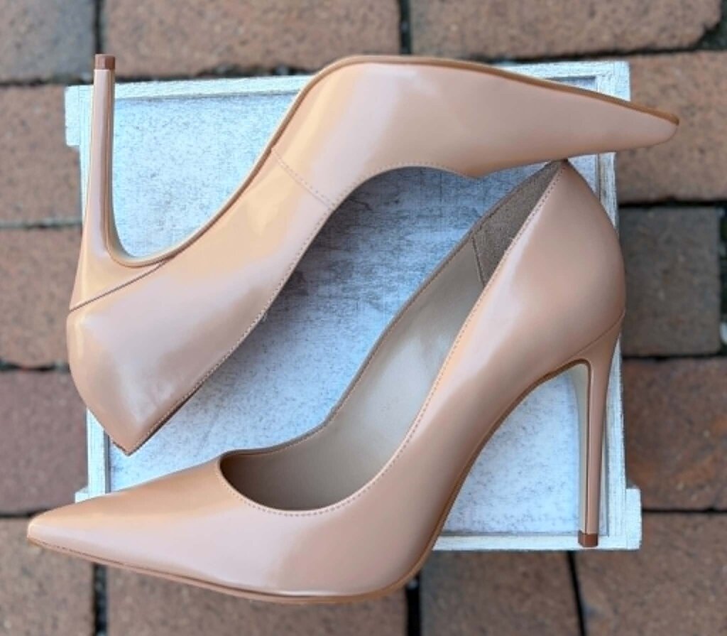 Steve Madden Noir NWT Heels - Size 9.5