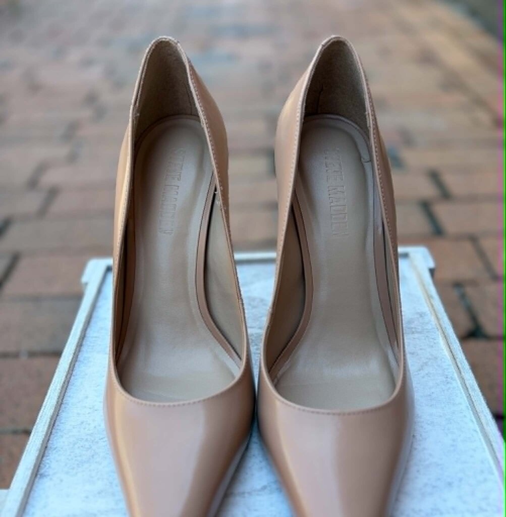Steve Madden Noir NWT Heels - Size 9.5