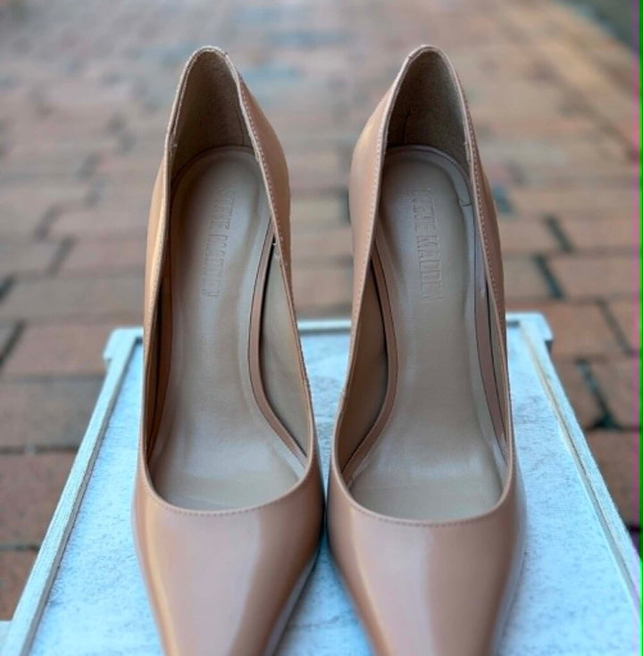 Steve Madden Noir NWT Heels - Size 9.5
