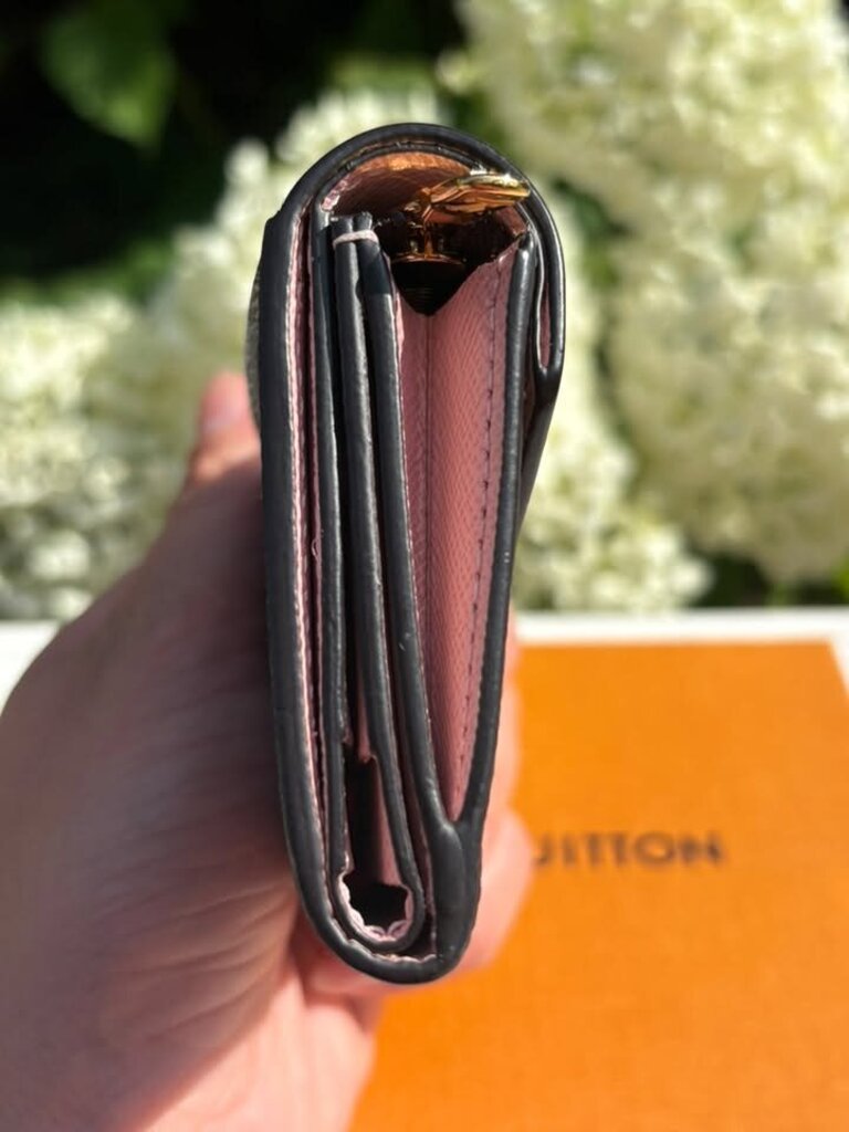 Louis Vuitton Monogram Zoe Wallet