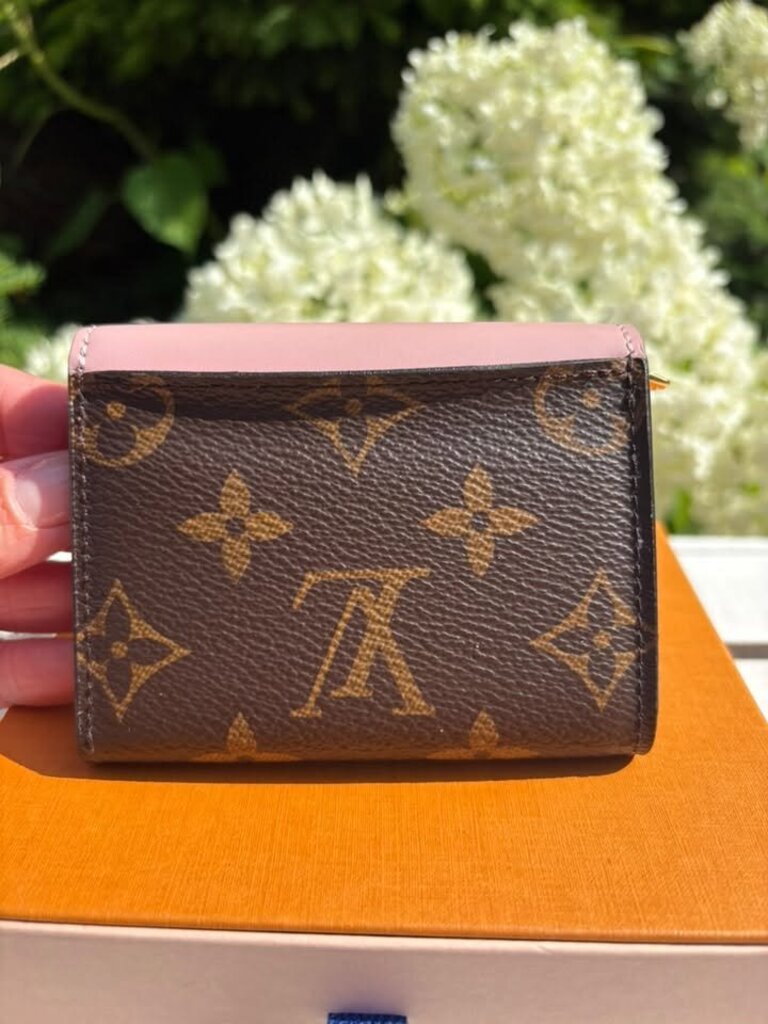 Louis Vuitton Monogram Zoe Wallet