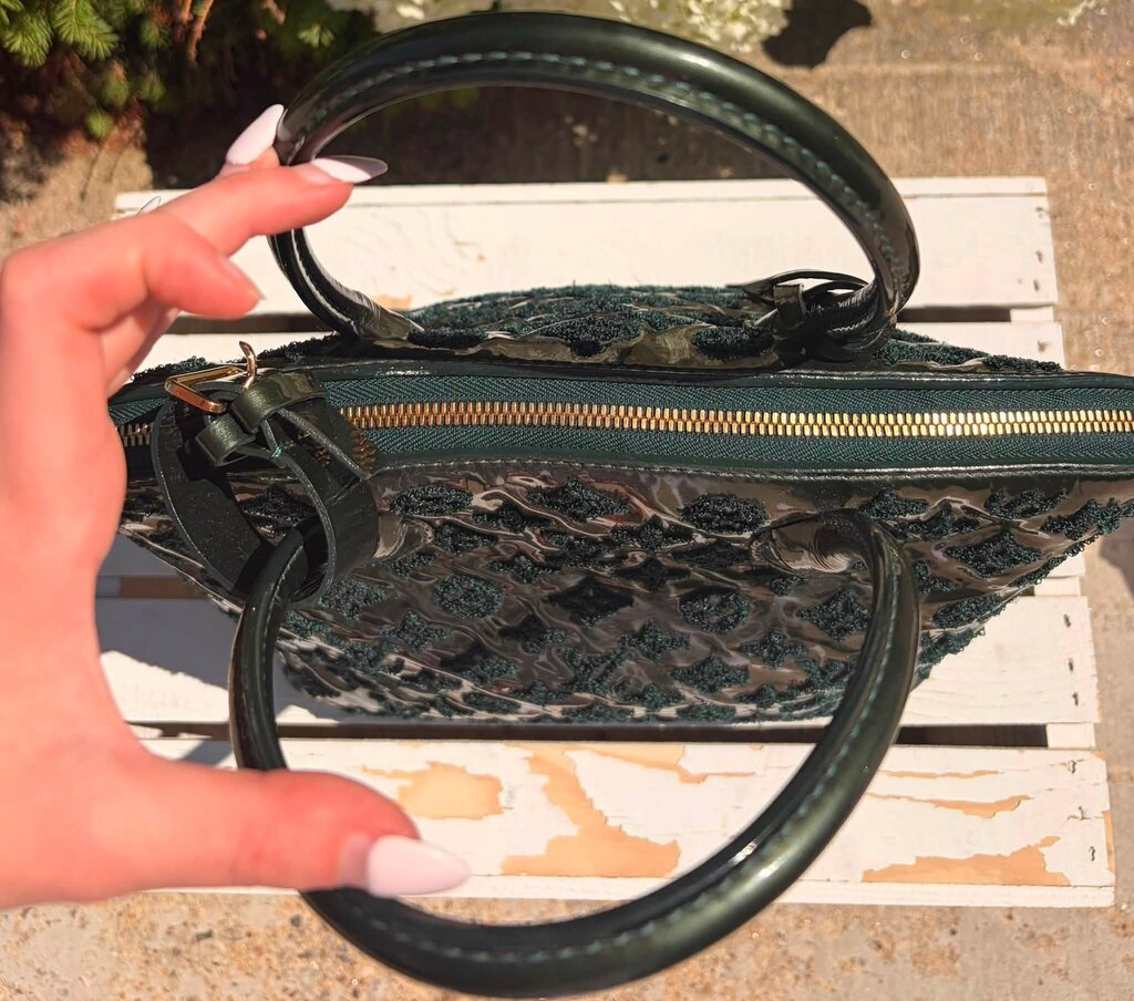 Louis Vuitton Green Monogram Fascination Enamel Lockit Bag