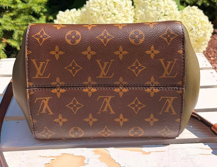 Louis Vuitton 2020 Monogram Fold Tote PM