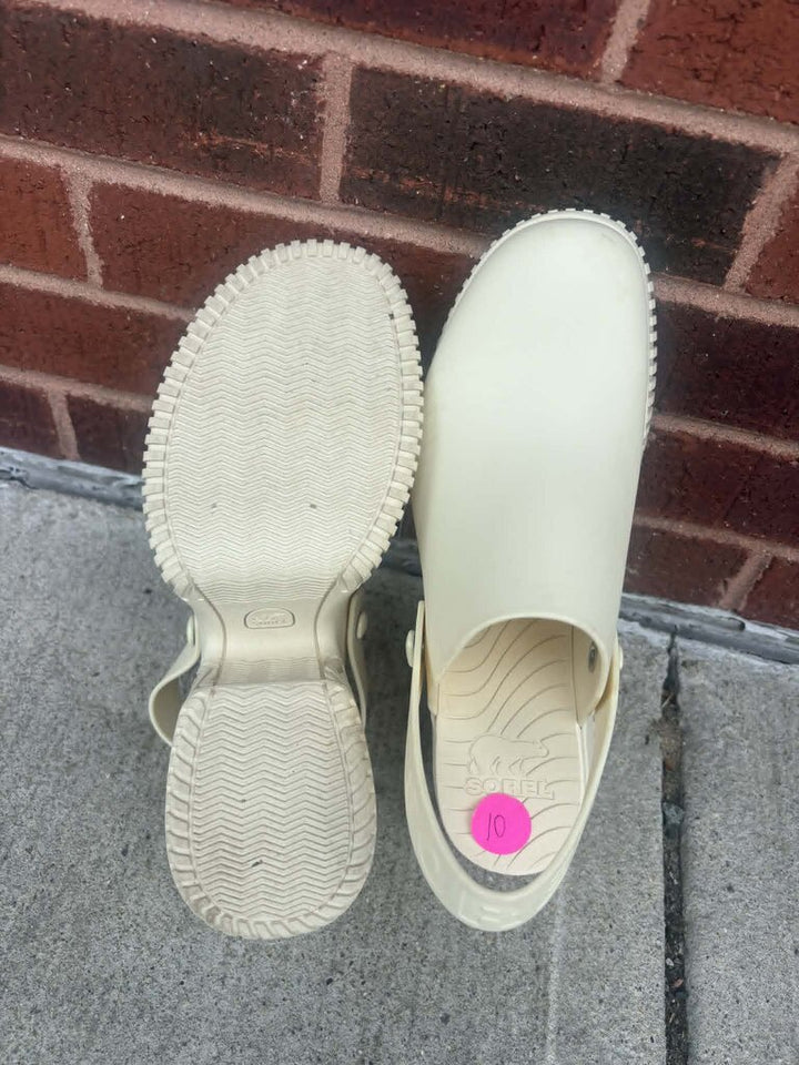 Sorel Streetworks Platform Clogs- Size 10