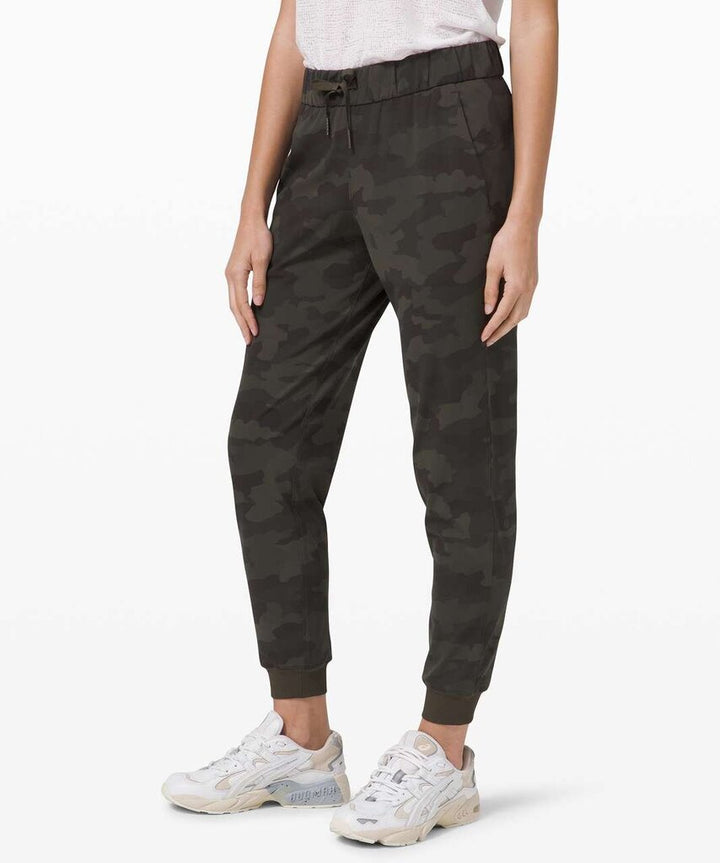 Lululemon On The Fly Camo Joggers - Size 2