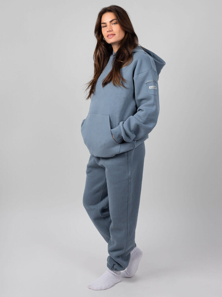 Comfrt Travel Essentials Pullover Hoodie - Size Small