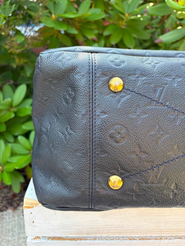 Louis Vuitton Monogram Empreinte Artsy MM
