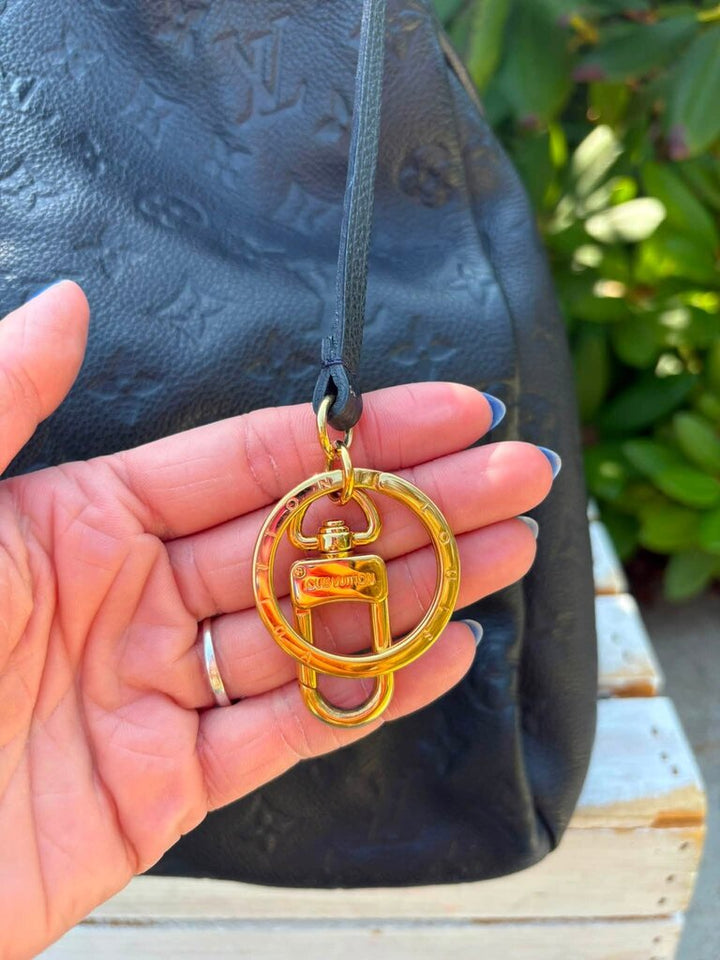 Louis Vuitton Monogram Empreinte Artsy MM