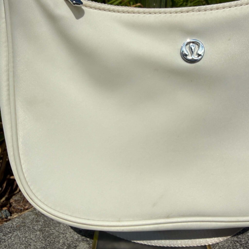 Lululemon City Essentials Small Shoulder Bag 3L