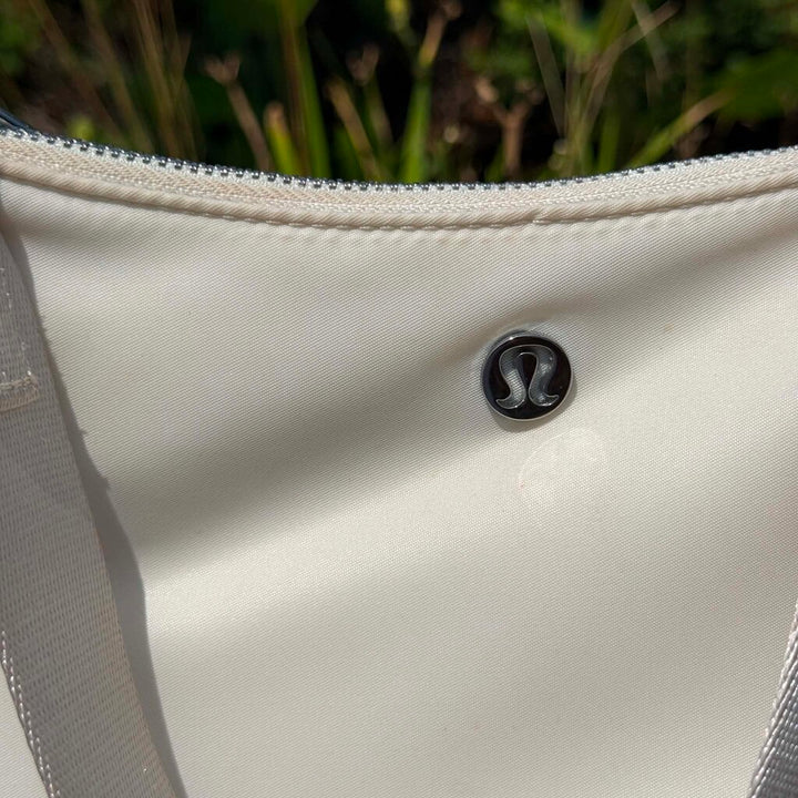 Lululemon City Essentials Small Shoulder Bag 3L
