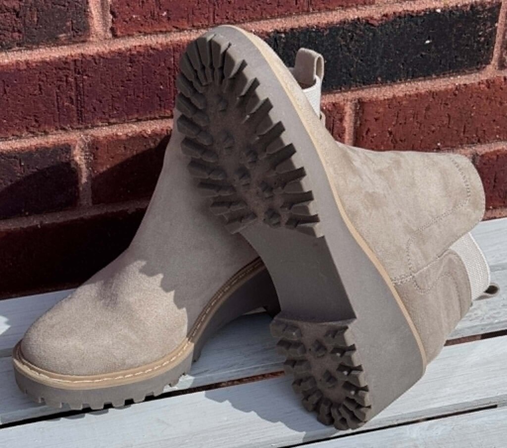 Dolce Vita Rielle Lug Hiker Ankle Boots - Size 7