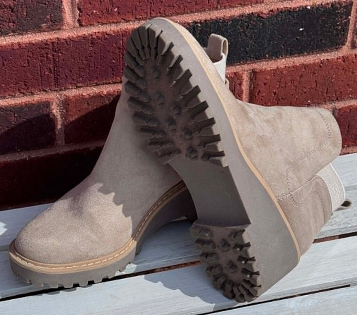 Dolce Vita Rielle Lug Hiker Ankle Boots - Size 7