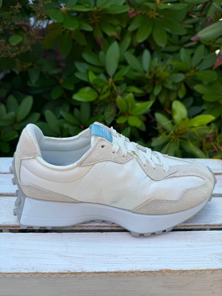 New Balance 327 Sneakers In Sea Salt Ocean Haze - Size 7.5