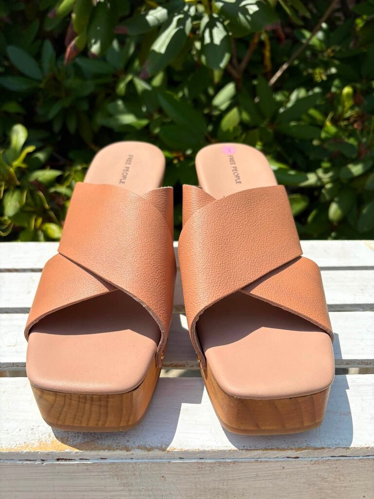 Free People Mallory Criss Cross Platform Clogs - Size 8 (Retails for $157)