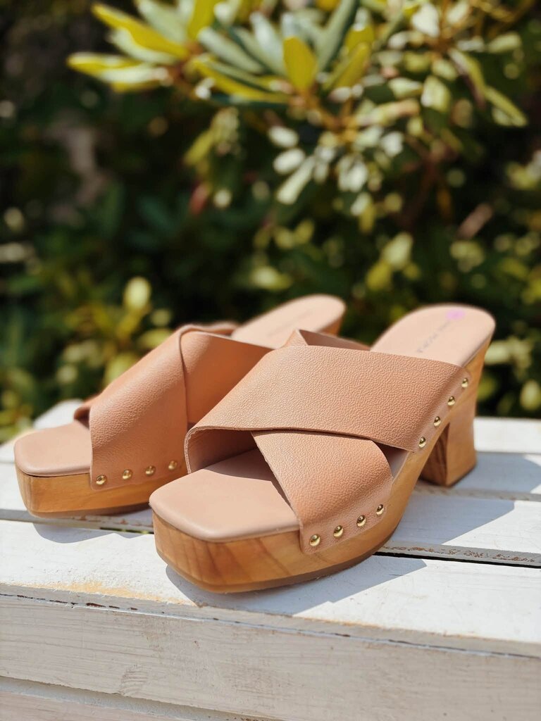 Free People Mallory Criss Cross Platform Clogs - Size 8 (Retails for $157)