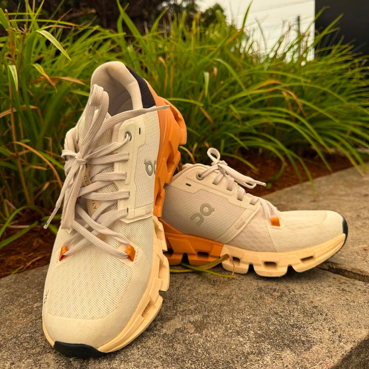 On CloudFlyer 4 Sneaker- Size 7.5