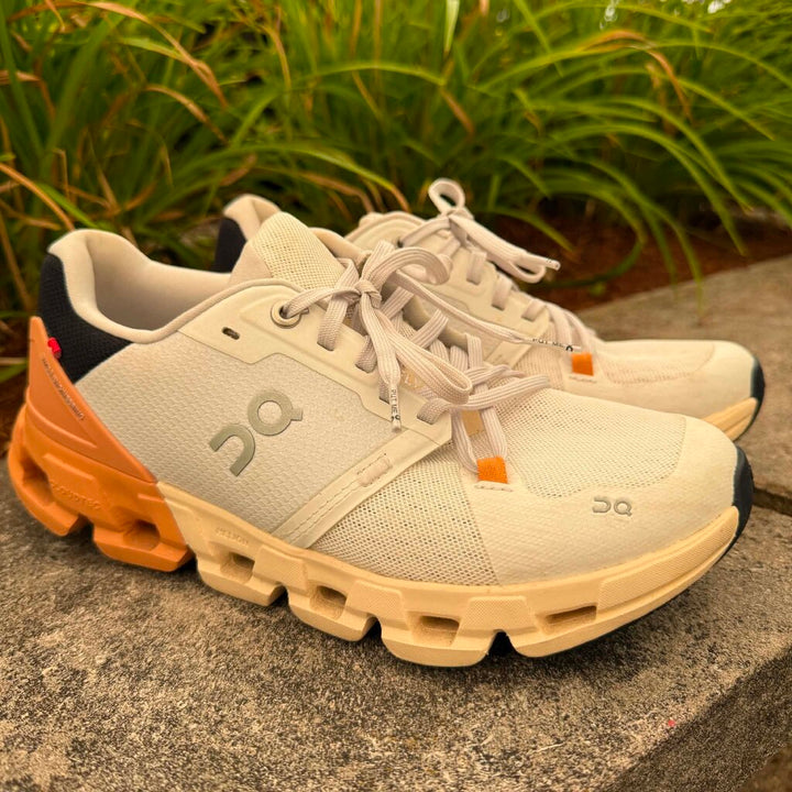 On CloudFlyer 4 Sneaker- Size 7.5
