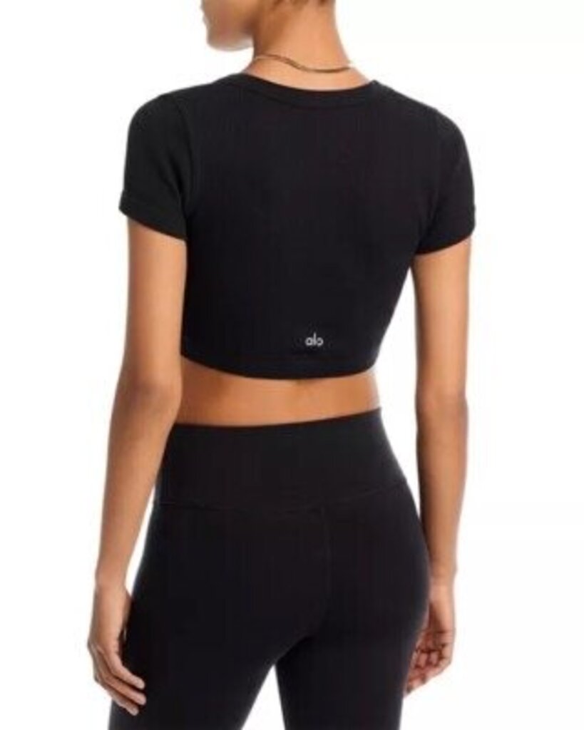 Alo Serene Ribbed Top In Black - Size Medium