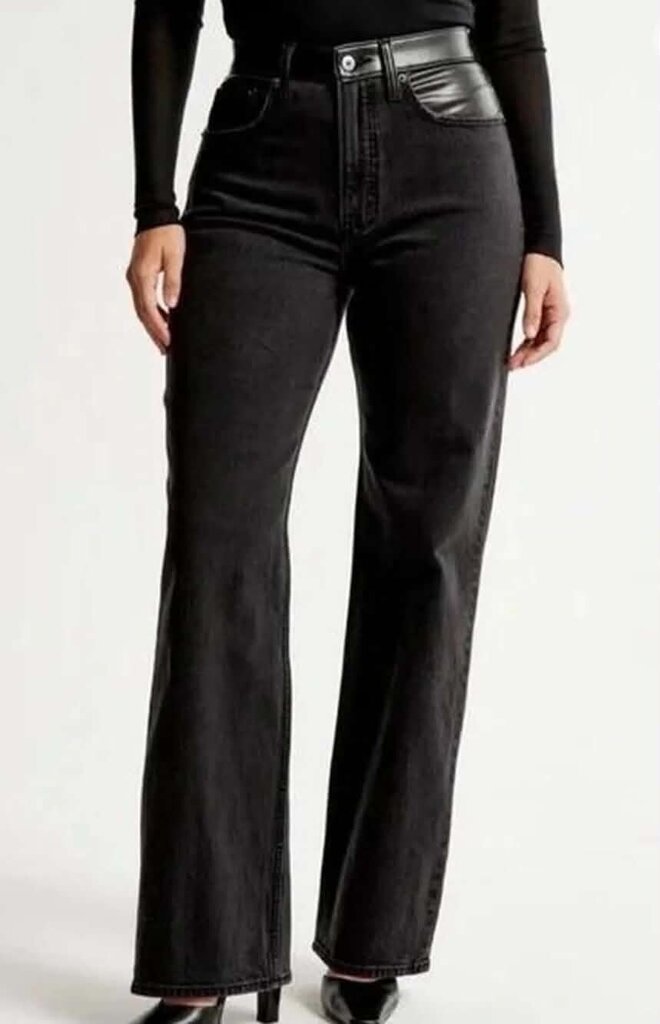 Abercrombie & Fitch Curve Love 90's Jeans - Size 27