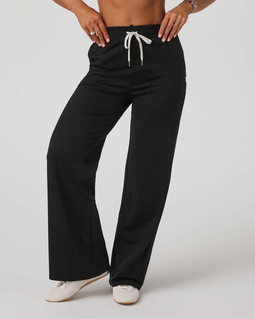 Vuori Halo Essential Wide Leg Pant - Size Small