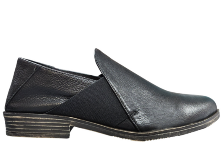 Django & Juliette Leather Kefect Loafers - Size 38 (Retails for $190)