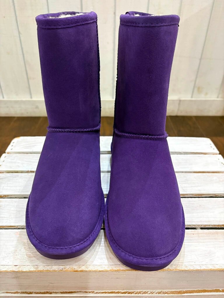Bearpaw NWT Emma Short Boot - Size 10