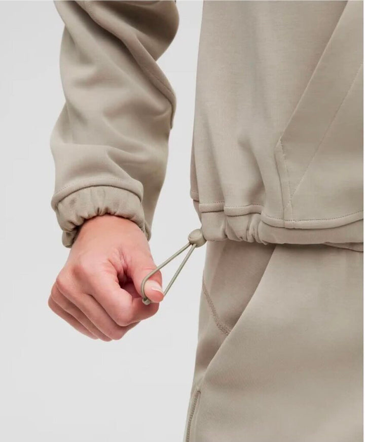 LuLulemon Brushed Softstreme Half Zip NWT - Size 8