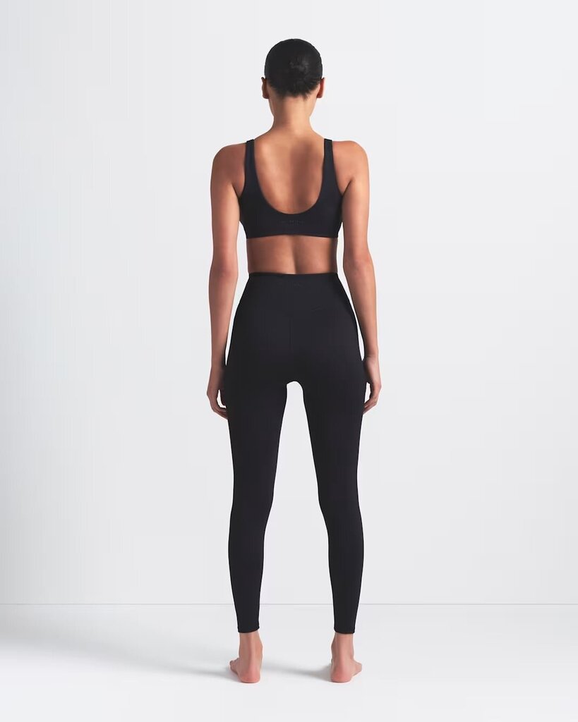 Skims High Rise Leggings In Black - Size Medium (Retails for $118)