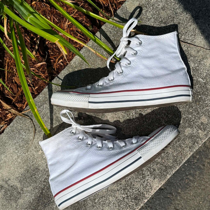 Converse Chuck Taylor All Star High Top - Size 7