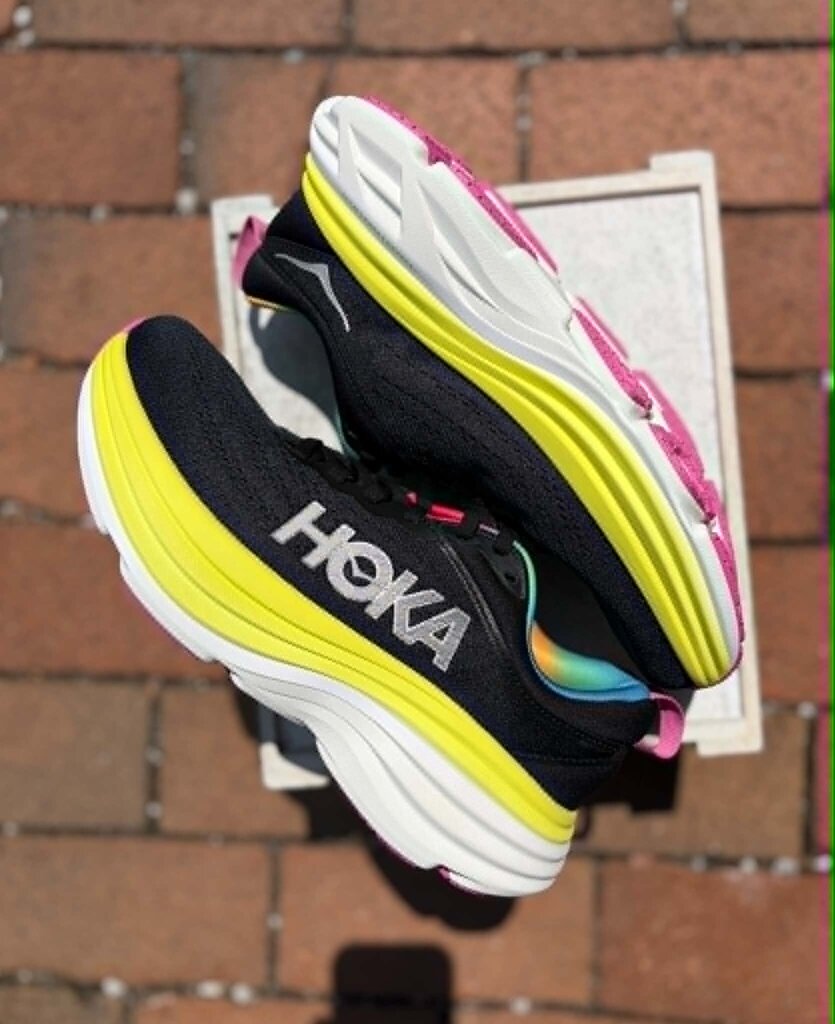 Hoka Women's Bondi 8 Sneakers - Size 6