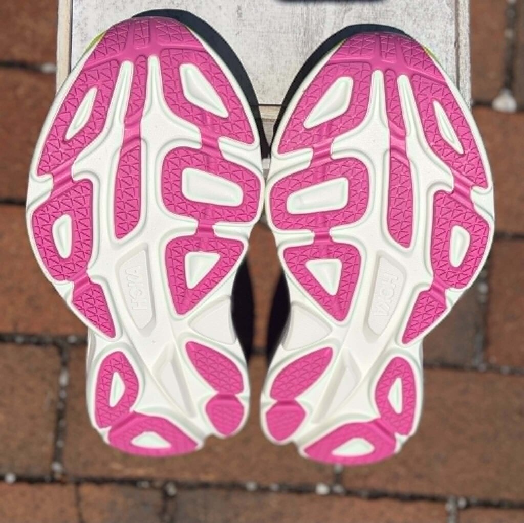 Hoka Women's Bondi 8 Sneakers - Size 6