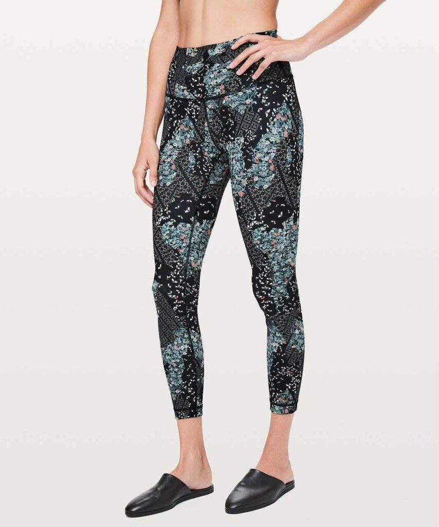 Lululemon Wunder Under Hi-Rise 7/8 Tight *25" in Assemblage Alpine White Multi - Size 4