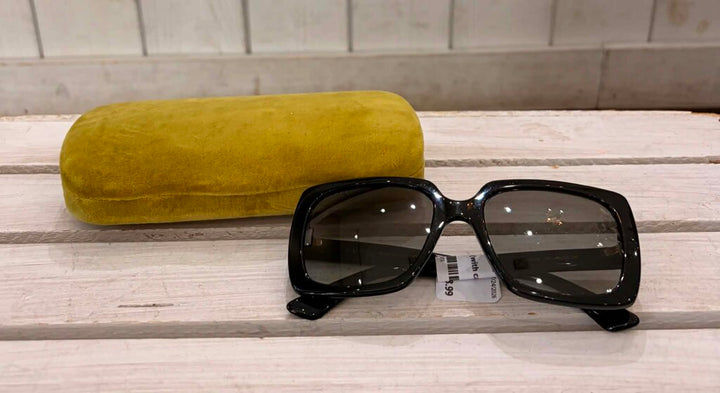 Gucci Square Frame Sunglasses (Retails for $550)