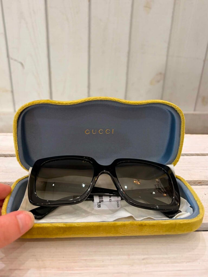 Gucci Square Frame Sunglasses (Retails for $550)