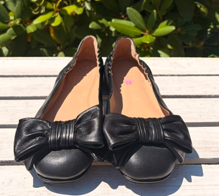 Tory Burch Divine Bow Leather Flats - Size 7.5