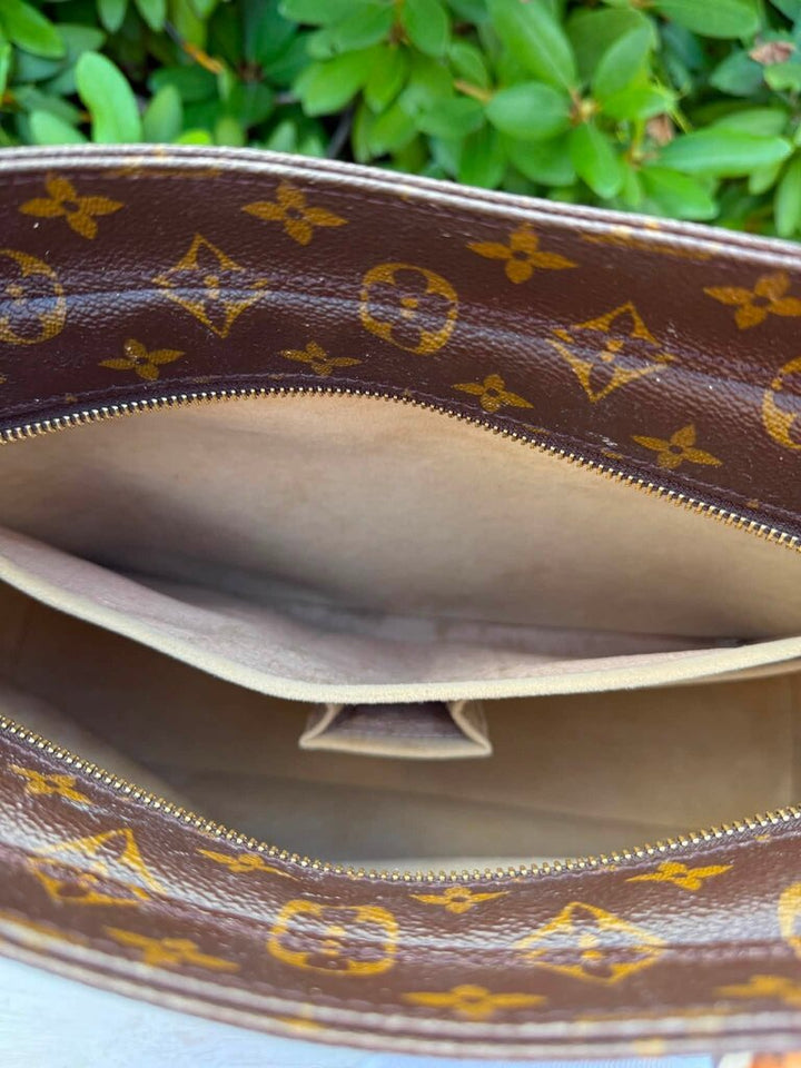 Louis Vuitton Vintage Monogram Luca
