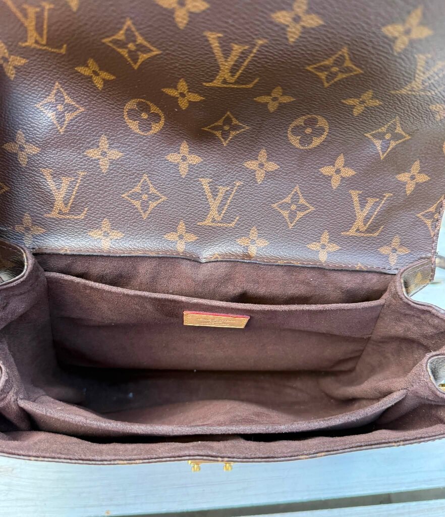 Louis Vuitton Monogram Pochette Metis (Retails for $2,840)