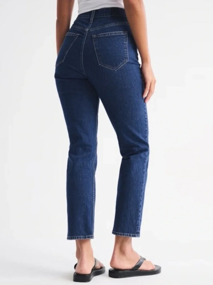 Abercrombie & Fitch Curve Love Jeans - Size 29 (Retails for $80)