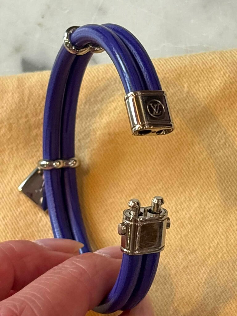Louis Vuitton Keep It Twice Bracelet (with box)