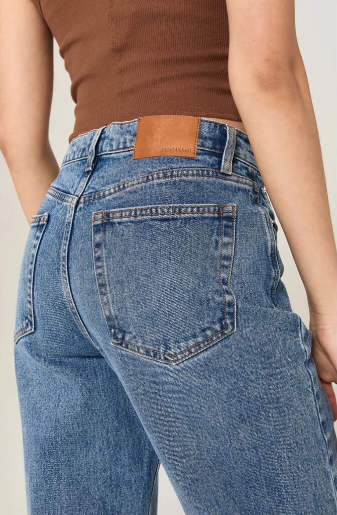 Unpublished Jolene High Waist Mom Flare Jeans In Malibu - Size 28 (Retails For $128)