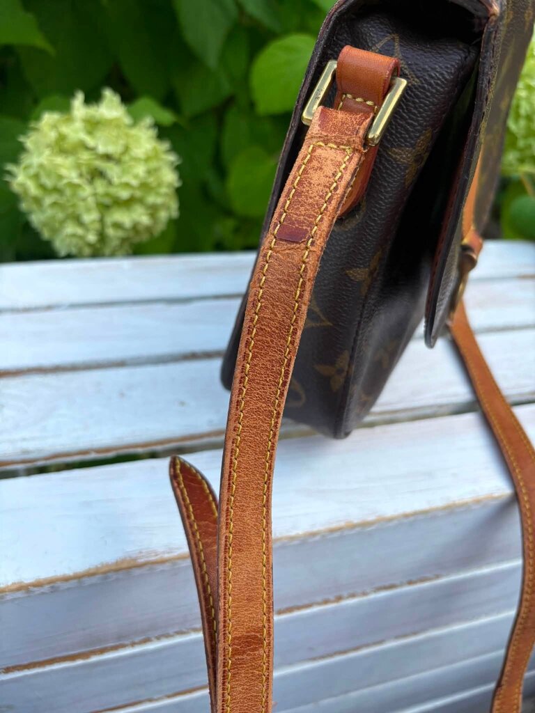 Louis Vuitton Monogram Saint Cloud