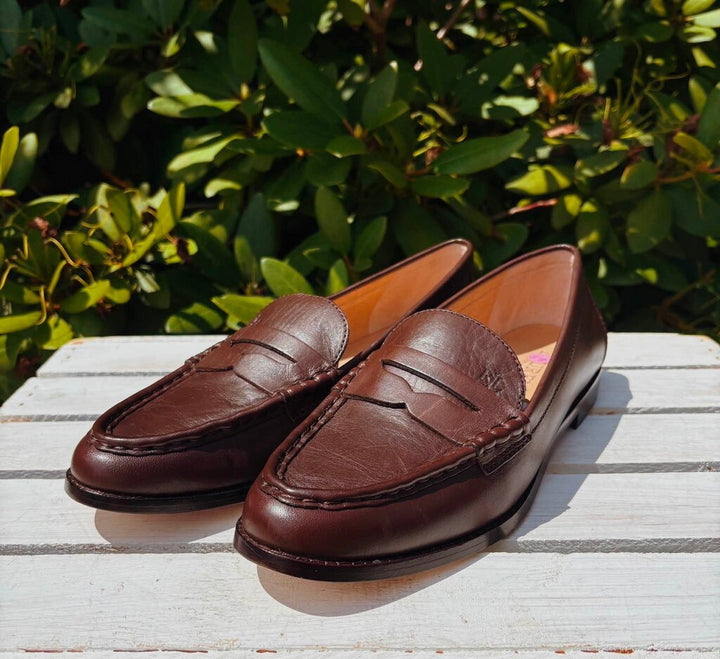 Ralph Lauren NIB Wynnie Loafers - Size 8.5 (Retails for $195)